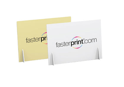 stampa Espositore da banco Espositore da banco stampato a colori sul fronte su Forex da 3 mm., con piedini di sostegno, disponibile nei formati A3/A4/A5 sia con orientamento orizzontale che verticale